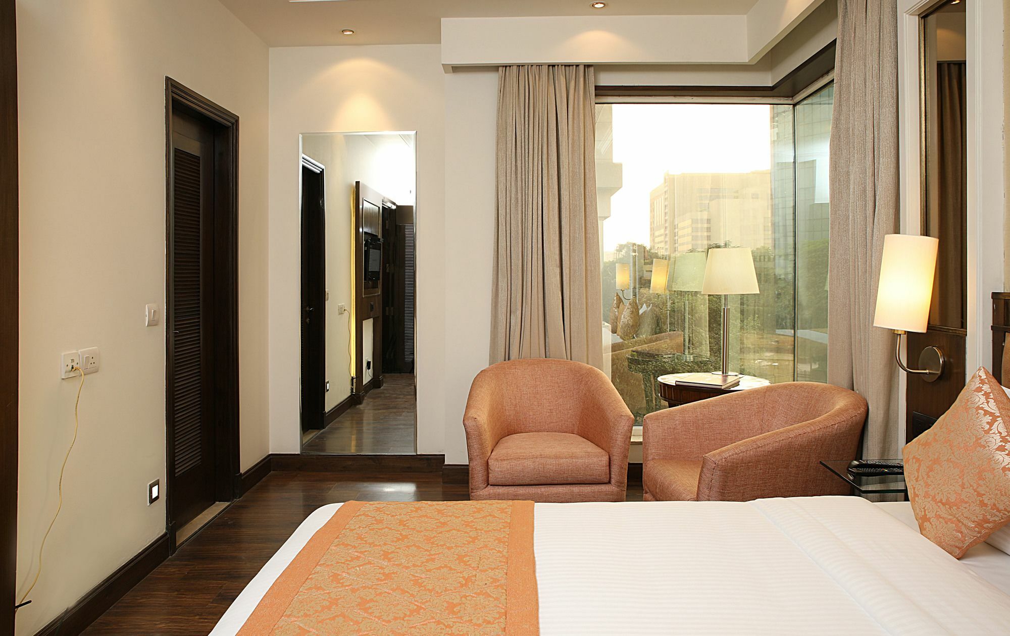 Inde Hotel Signature Tower Гургаон Экстерьер фото